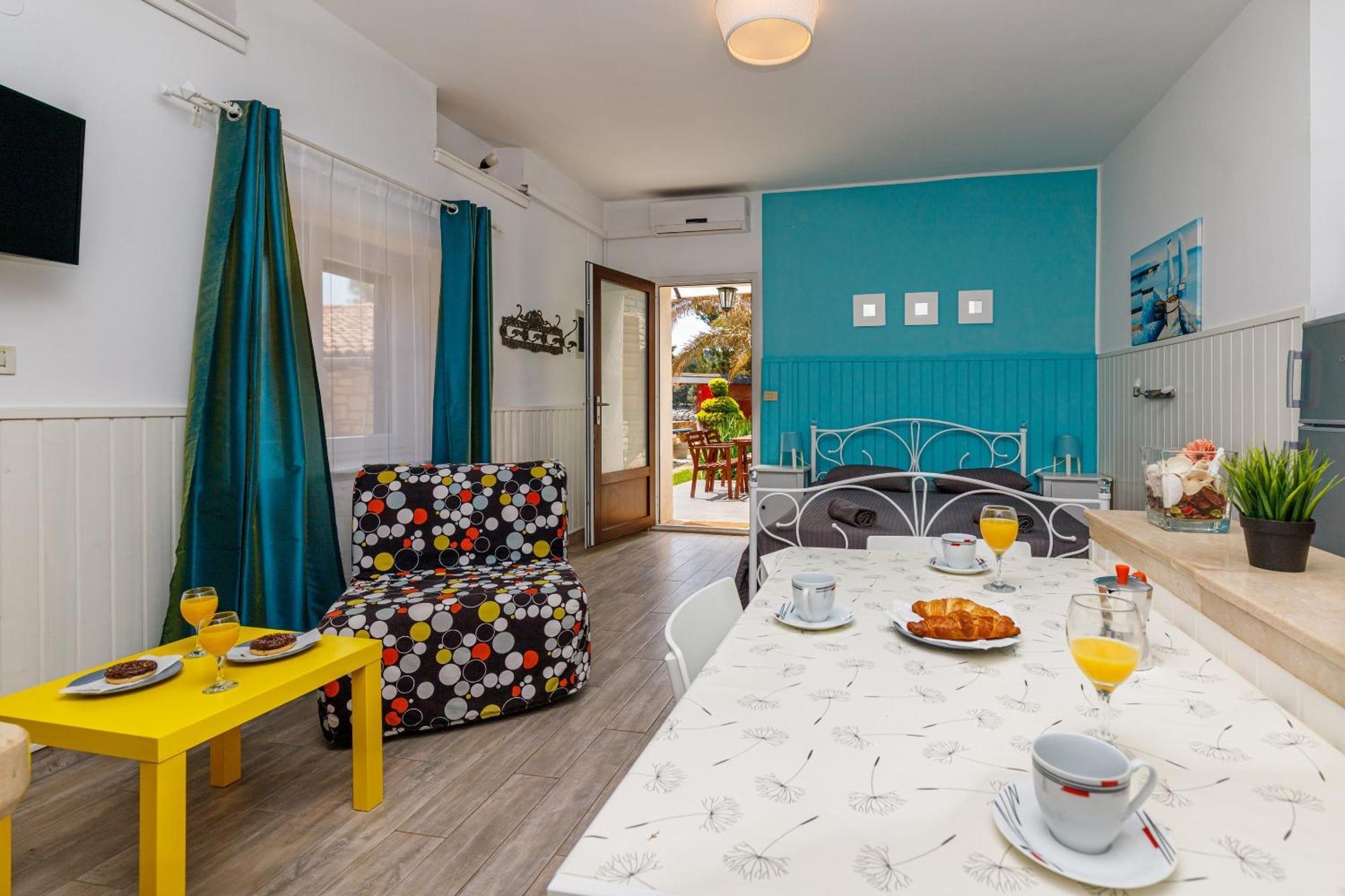 Cuvi Beach Apartments Rovinj Zimmer foto